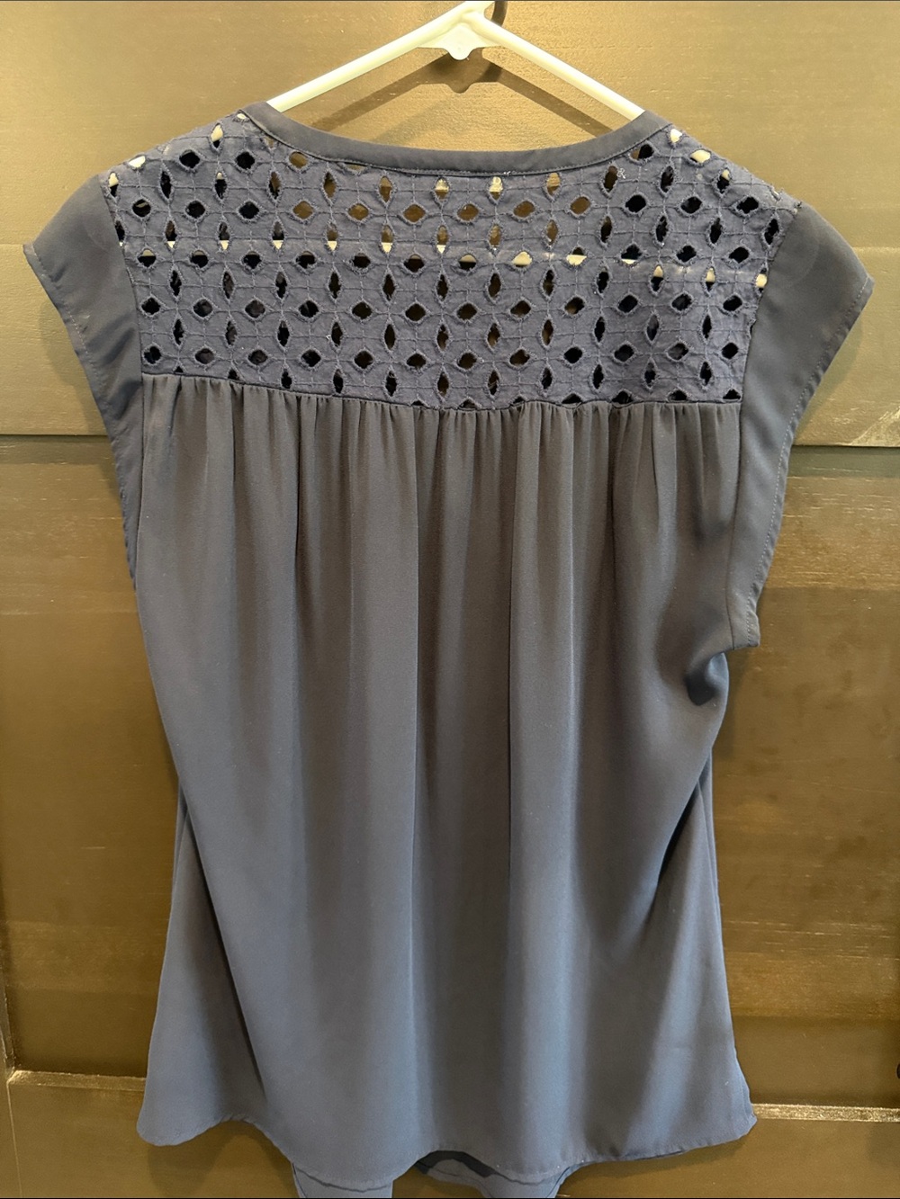 Daniel Rainn Navy Eyelet Yoke Cap Sleeve Top - Picture 5 of 5